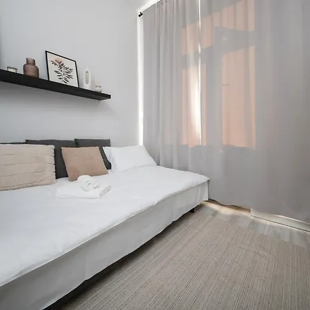 Wolczanska Modern Apartment *